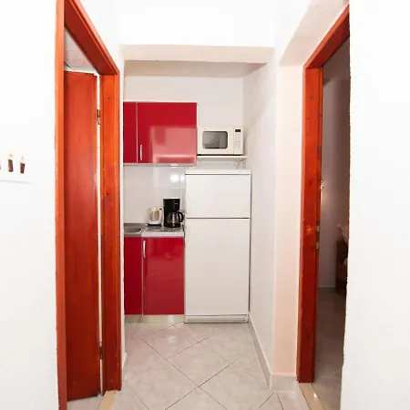 Vinka-4 By Interhome *