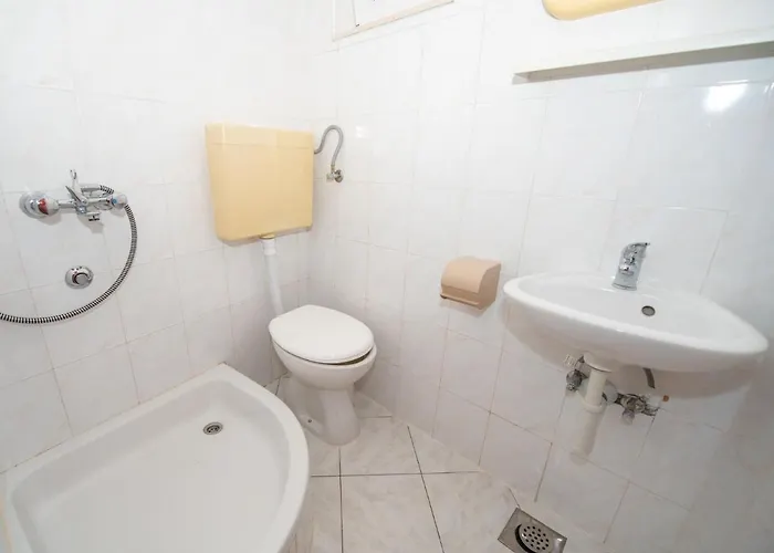 公寓 Vinka-4 By Interhome *