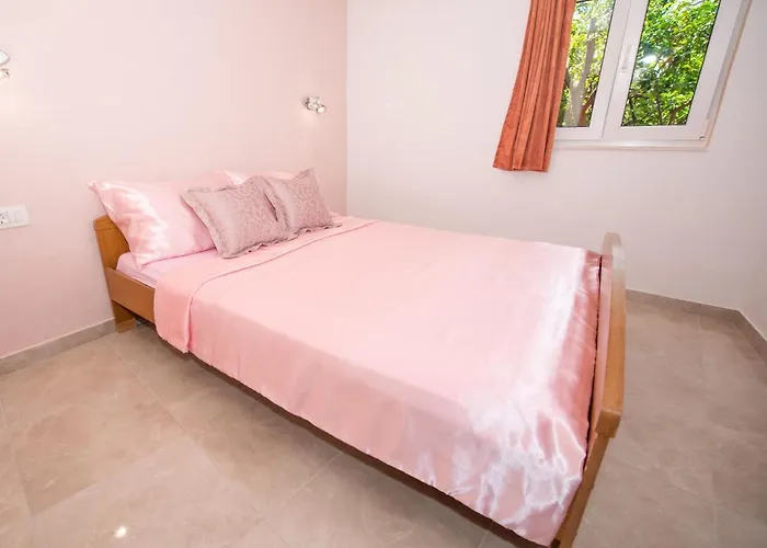 Vinka-4 By Interhome Lägenhet Trogir