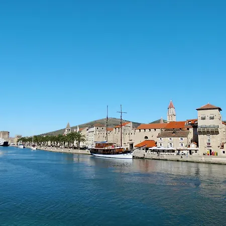 Vinka-4 By Interhome Trogir